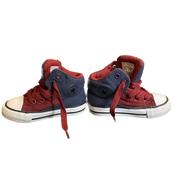 Toddler Converse Chuck Taylor All Star — Size 5 - Picture 2 of 6